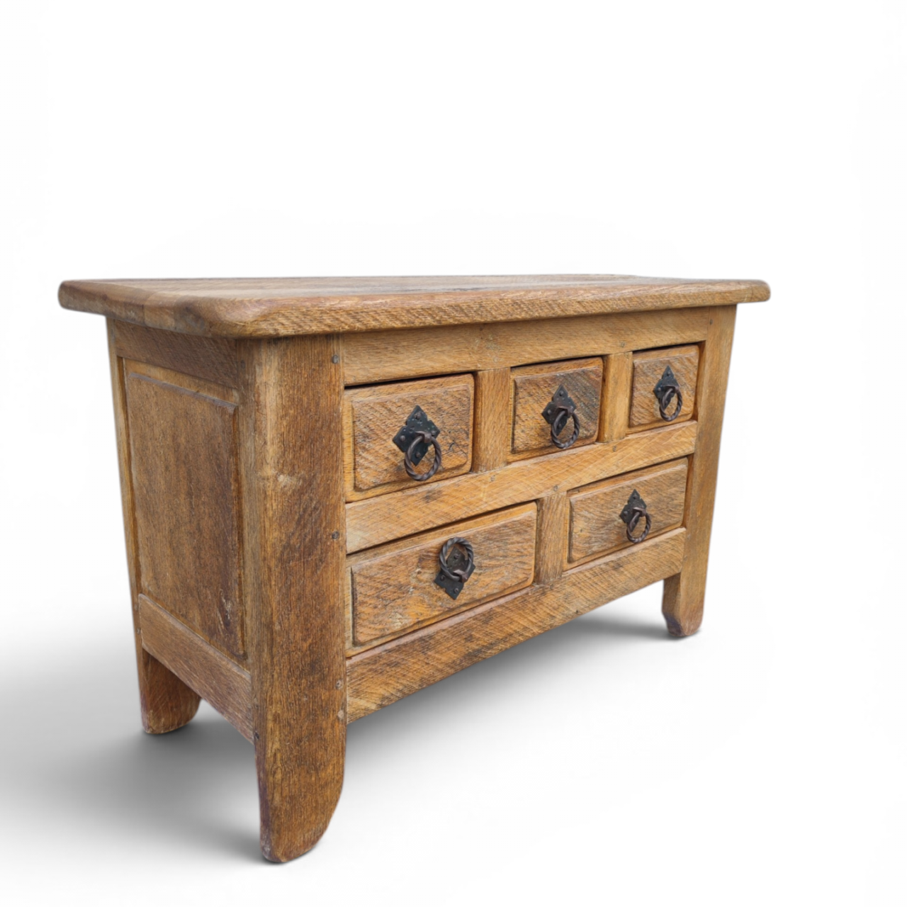 Primitive oak chest of drawers