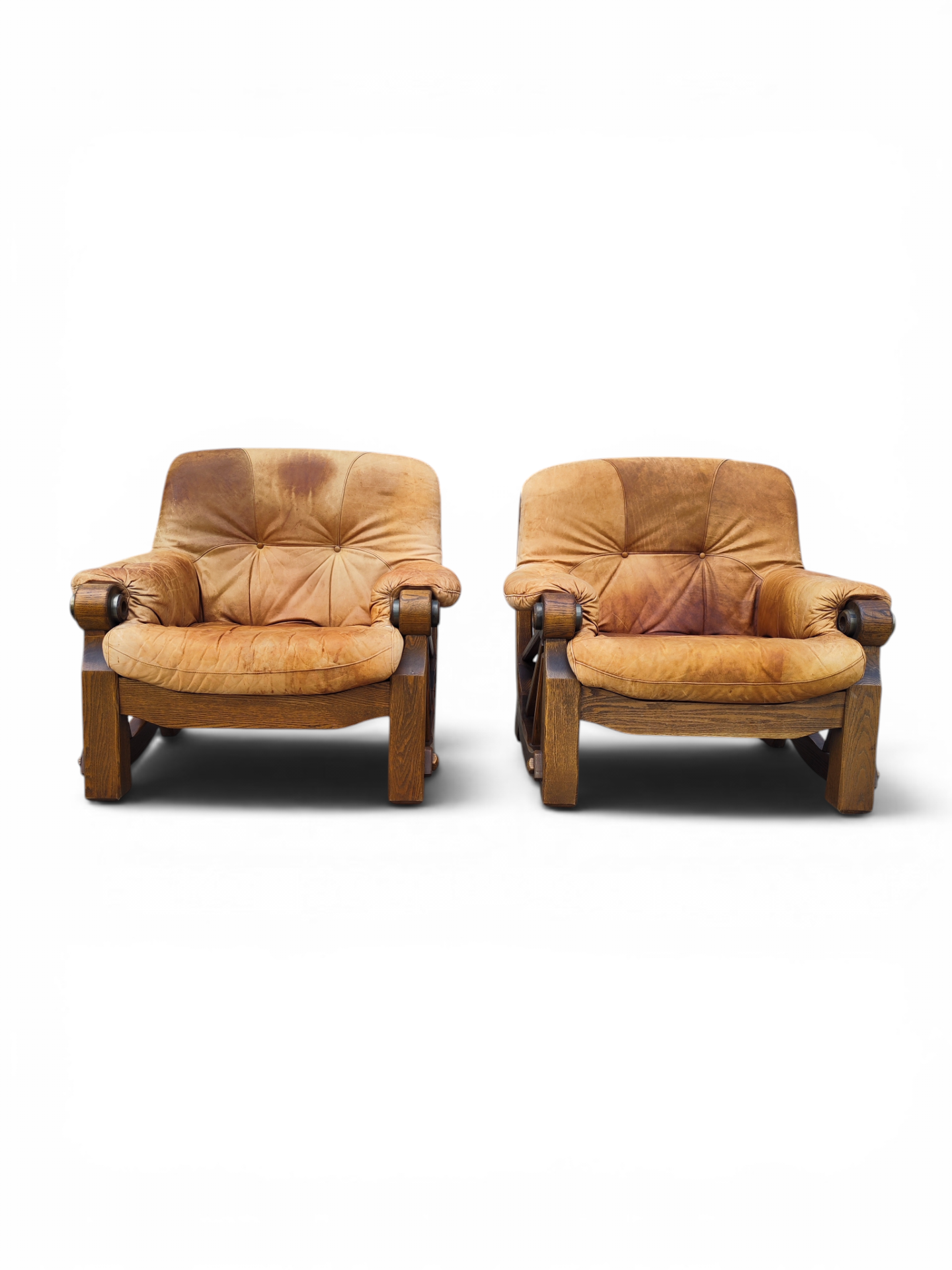 Pair of brutalist oak cartwheel armchairs - Image 4